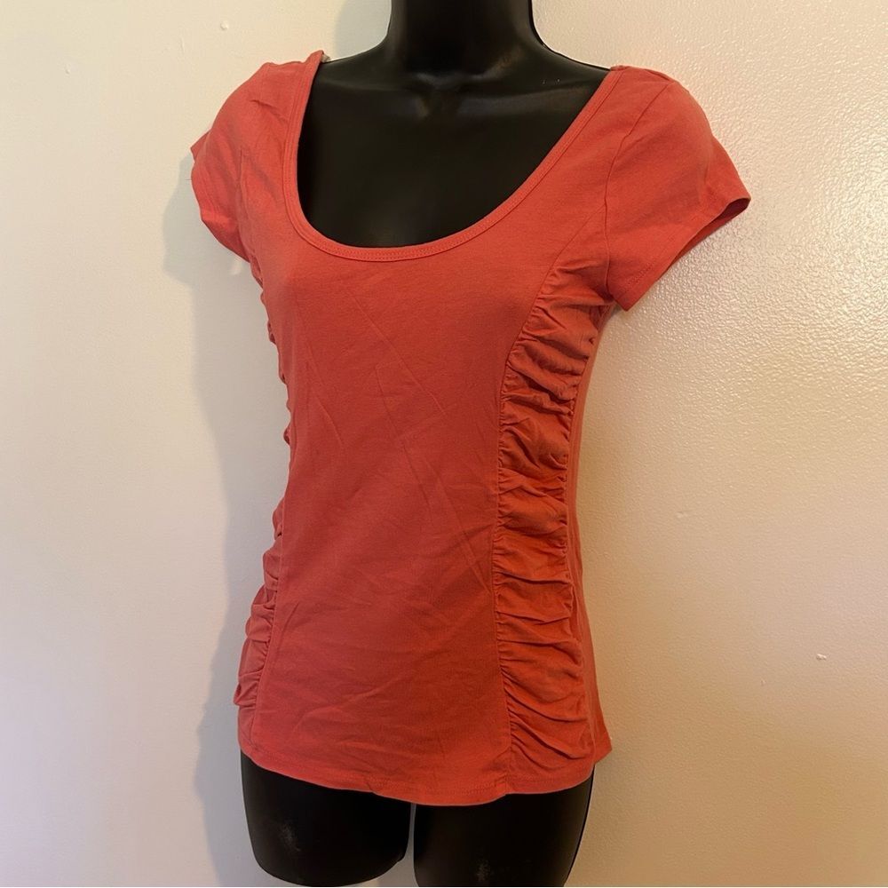 NWT Y2K Bongo Coral Scoop Neck Fitted T-Shirt Ruche Sides Juniors Medium